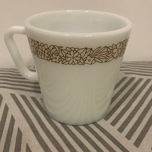 Vintage Pyrex mug